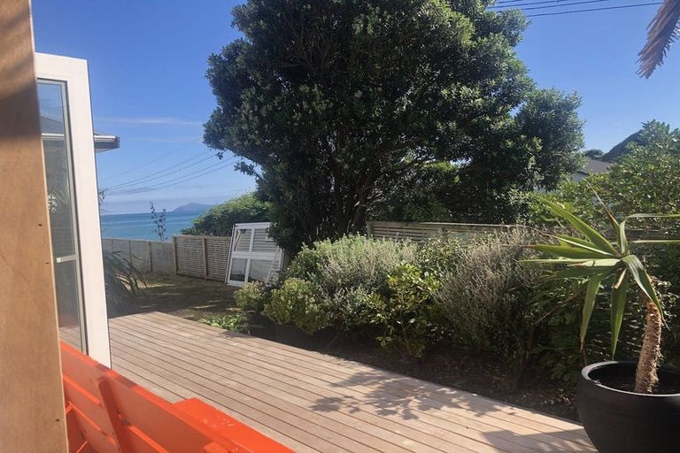 Photo of property in 80 The Parade, Paekakariki, 5034