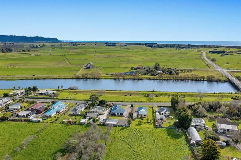 Photo of property in 13 East Bank Road, Thornton, Whakatane, 3193
