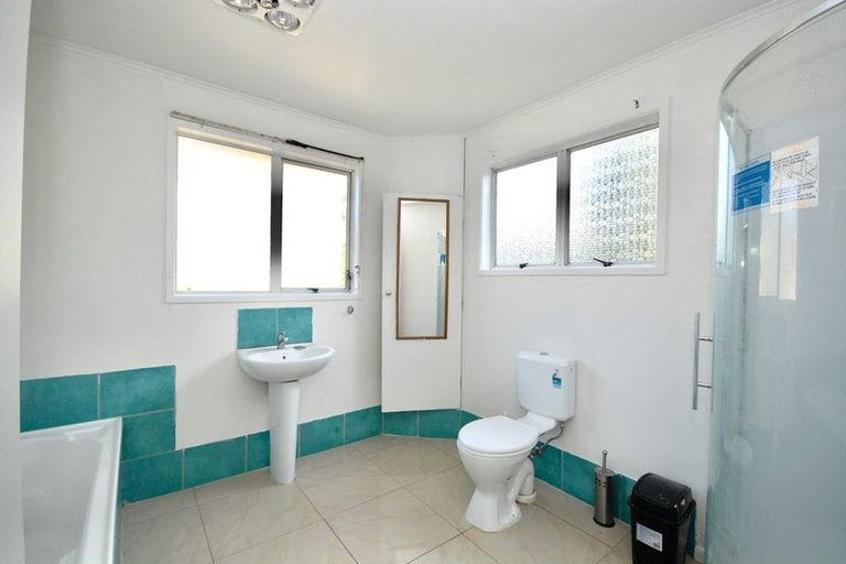 Photo of property in 1/21 Sunburst Lane, Torbay, Auckland, 0630