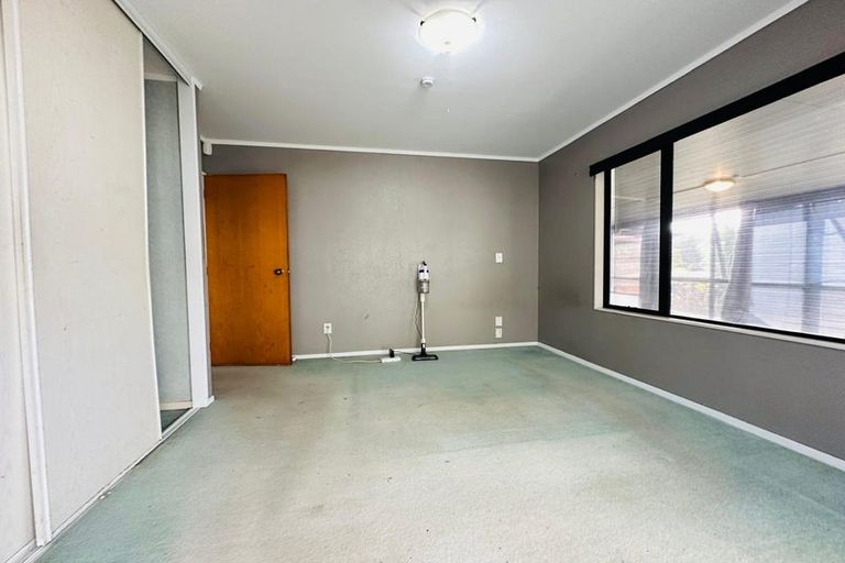 Photo of property in 78 Harmel Road, Glendene, Auckland, 0602