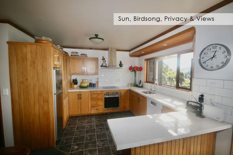 Photo of property in 16 Pine Grove, Tairua, 3508