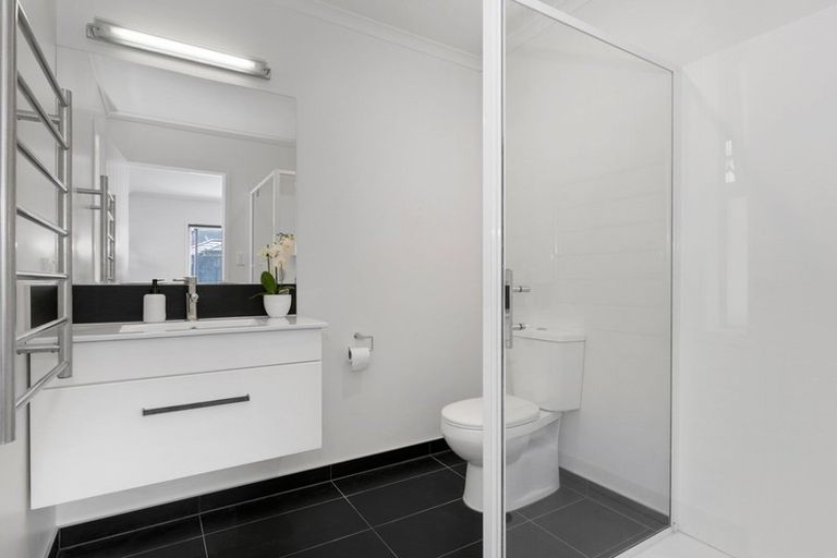 Photo of property in 69 Bathurst Crescent, Pyes Pa, Tauranga, 3112