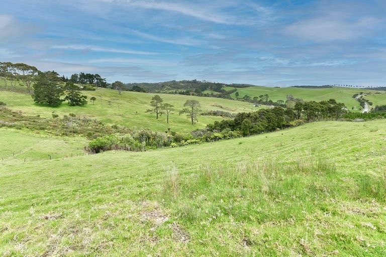 Photo of property in 136 Mclachlan Road, Kaukapakapa, Warkworth, 0984