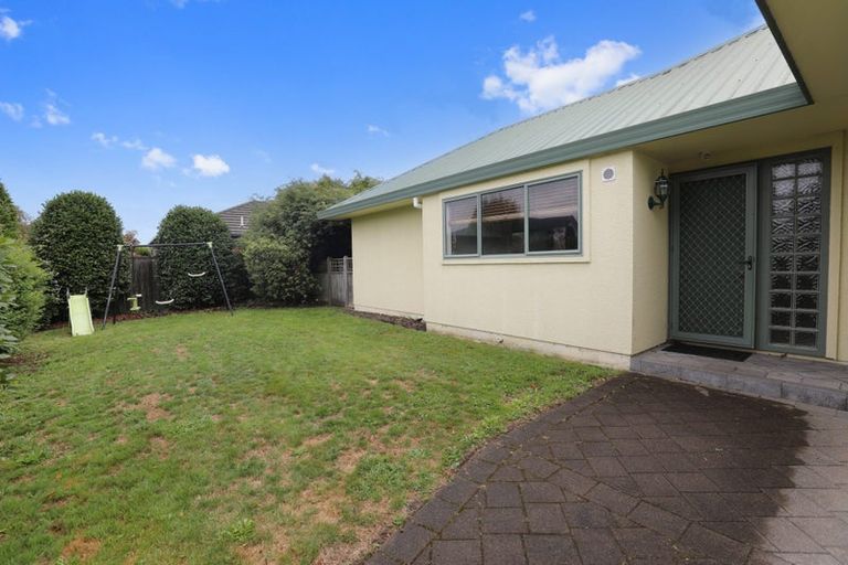 Photo of property in 44 Warwick Drive, Lynmore, Rotorua, 3010