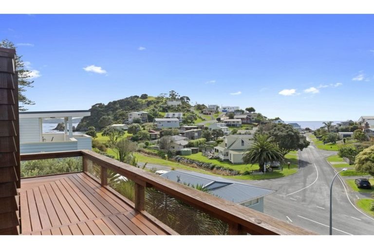 Photo of property in 25 Tapeka Road, Russell, 0202