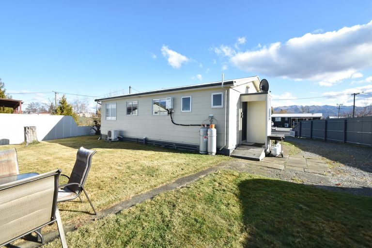 Photo of property in 18 Hunter Crescent, Twizel, 7901