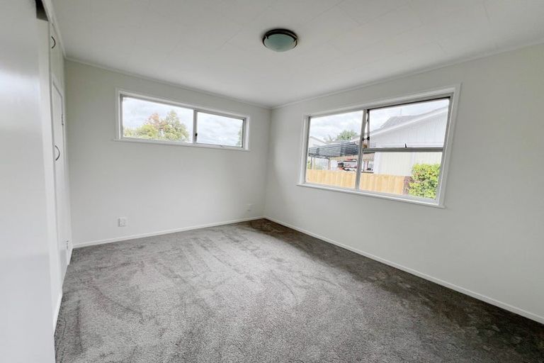 Photo of property in 129 Sunnynook Road, Forrest Hill, Auckland, 0620