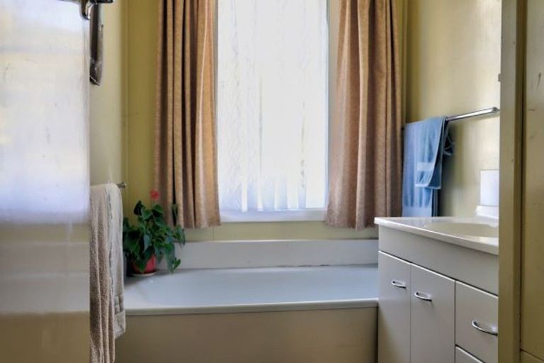 Photo of property in 85 South Road, Manaia, 4612