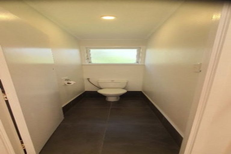 Photo of property in 5 Mcphail Street, Birkdale, Auckland, 0626