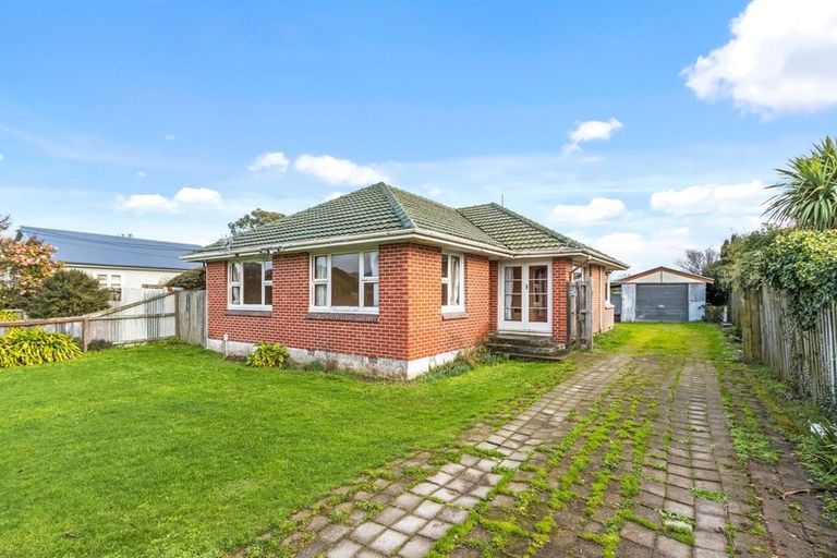 Photo of property in 43 Mackworth Street, Woolston, Christchurch, 8062