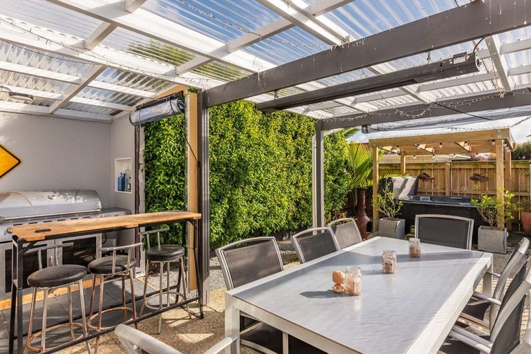 Photo of property in 4 Belvedere Avenue, Waikanae, 5036