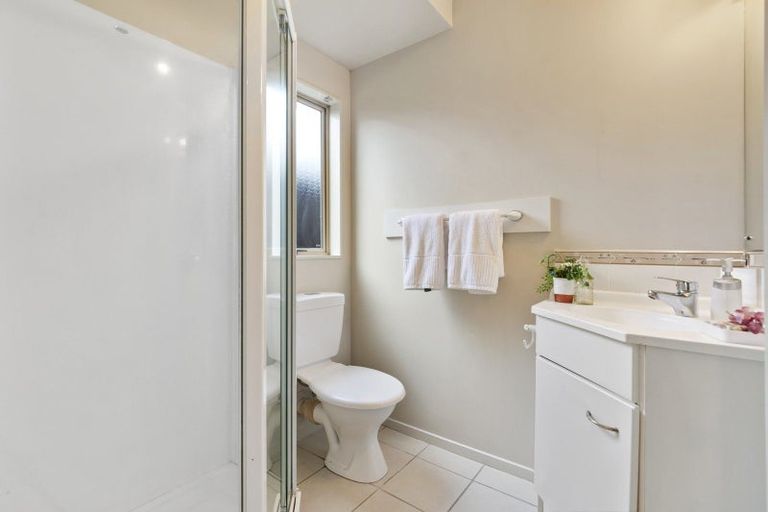 Photo of property in 37 Milson Drive, Papakura, 2110