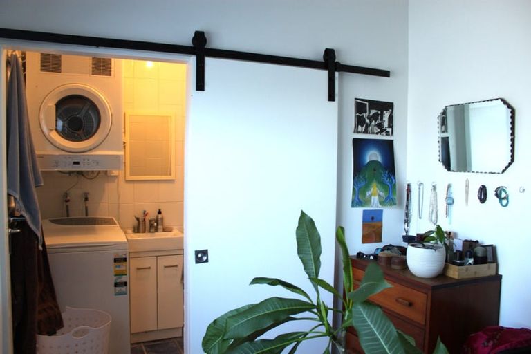 Photo of property in 29 Newman Terrace, Thorndon, Wellington, 6011