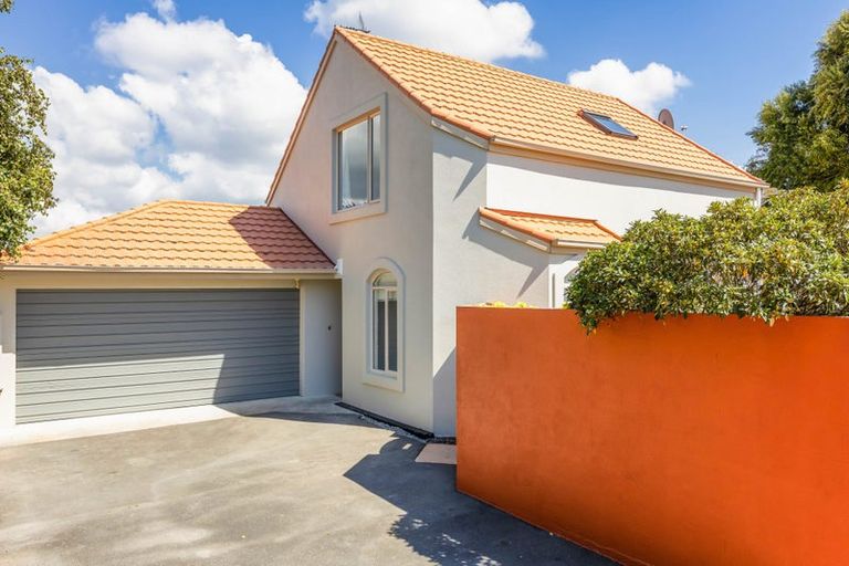 Photo of property in 2/25a Strickland Street, Sydenham, Christchurch, 8023