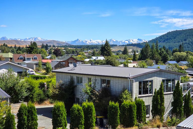 Photo of property in 26 Hamilton Drive, Lake Tekapo, 7999