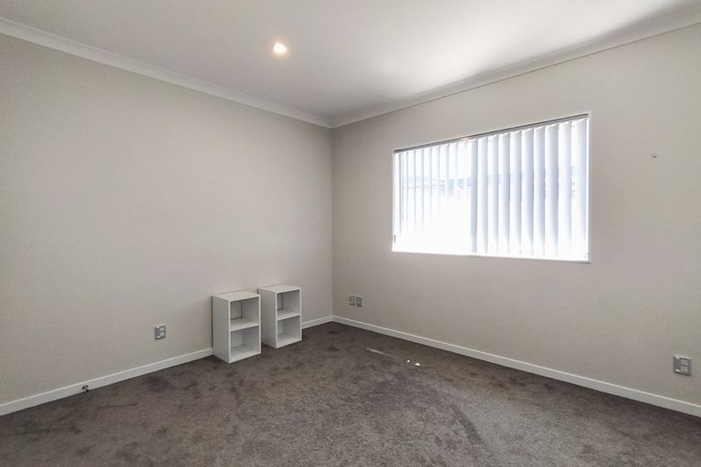 Property details for 19 Castlebane Drive, Flat Bush, Auckland, 2019