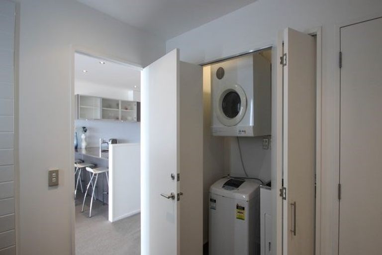 Photo of property in 207/7 Humber Street, Pandora, Napier, 4110