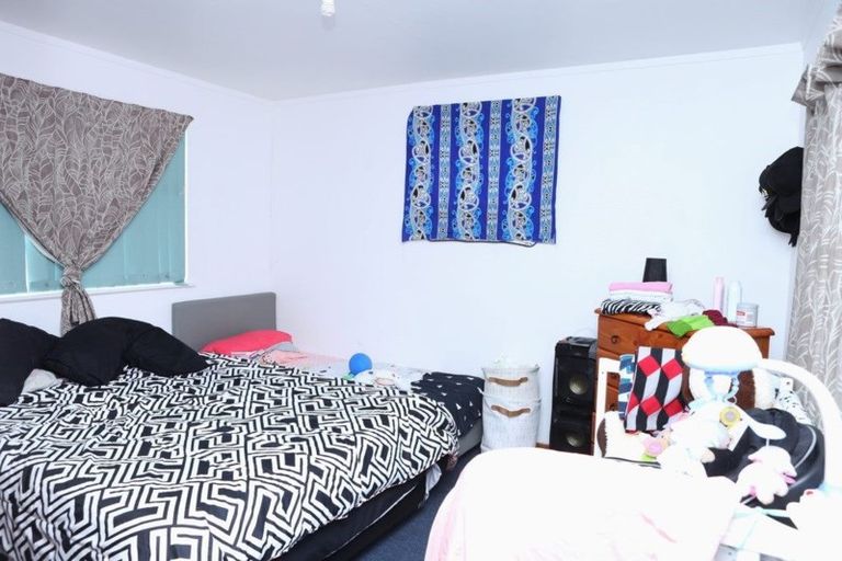 Photo of property in 6 Bettina Place, Manurewa, Auckland, 2102