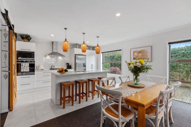 Photo of property in 246c Papamoa Beach Road, Papamoa Beach, Papamoa, 3118