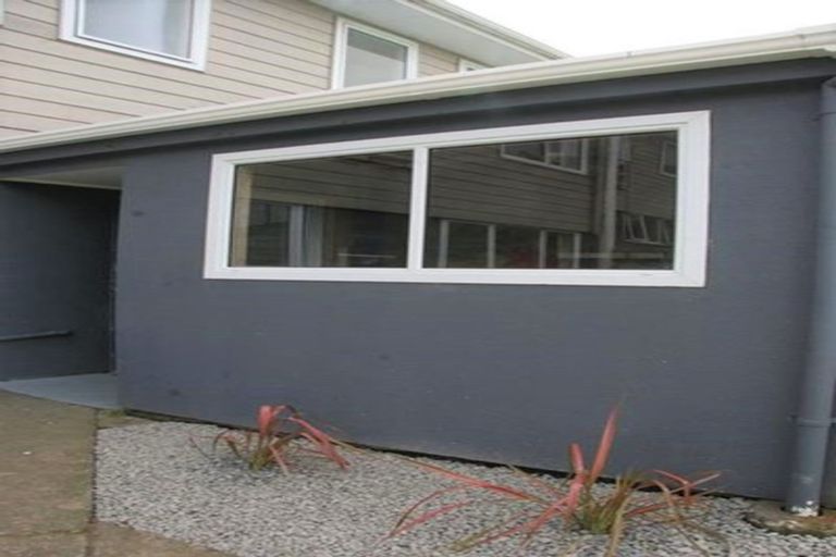 Photo of property in 25a-d Tireti Road, Titahi Bay, Porirua, 5022