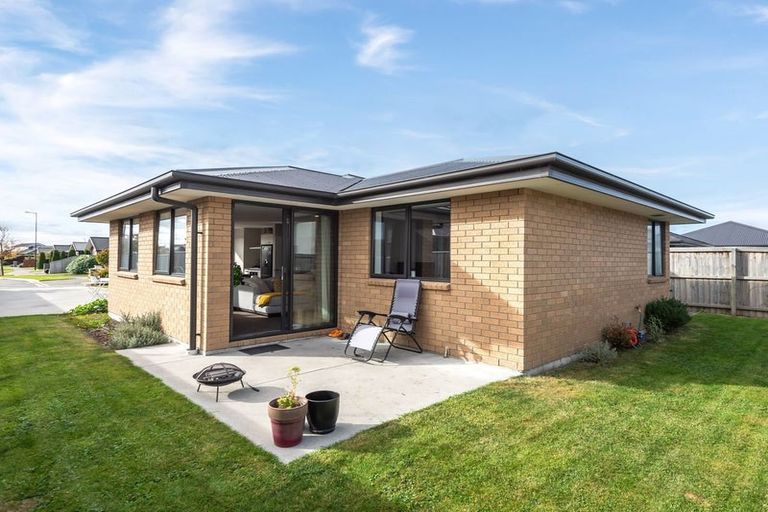 Photo of property in 19 Helen Place, Halswell, Christchurch, 8025