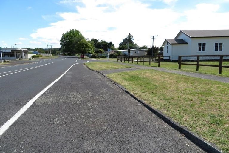 Photo of property in 56 Rangatira Drive, Mangakino, 3421