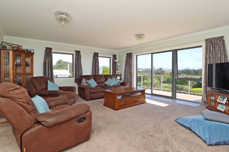 Photo of property in 11 Oakham Street, Hampden, 9410