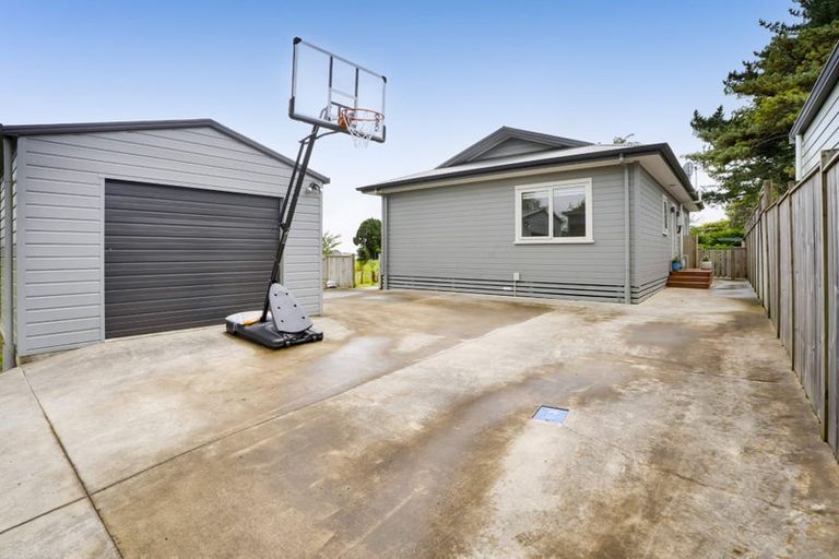 Photo of property in 8 Manatu Lane, Inglewood, 4330