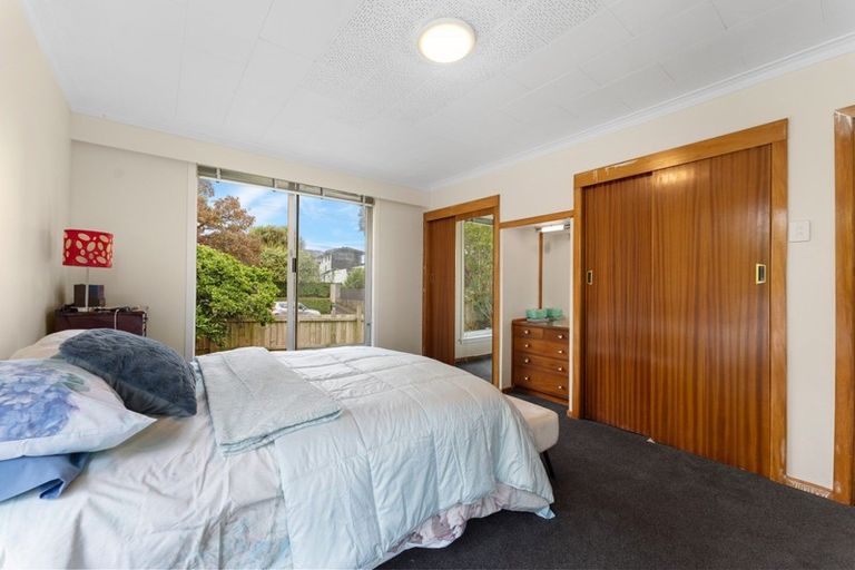 Photo of property in 77 Govett Avenue, Frankleigh Park, New Plymouth, 4310