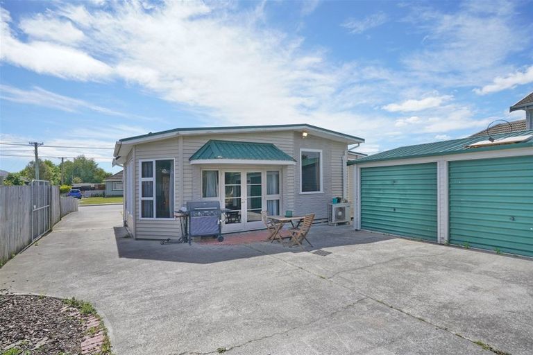 Photo of property in 43 Glenfield Crescent, Mairehau, Christchurch, 8052