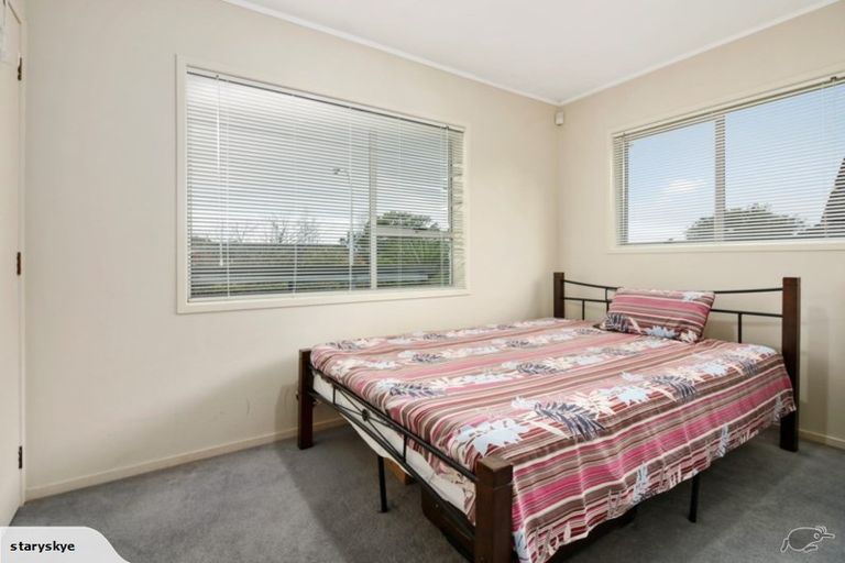 Photo of property in 11a Rapallo Place, Farm Cove, Auckland, 2012