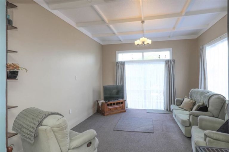 Photo of property in 115 Hakanoa Street, Huntly, 3700