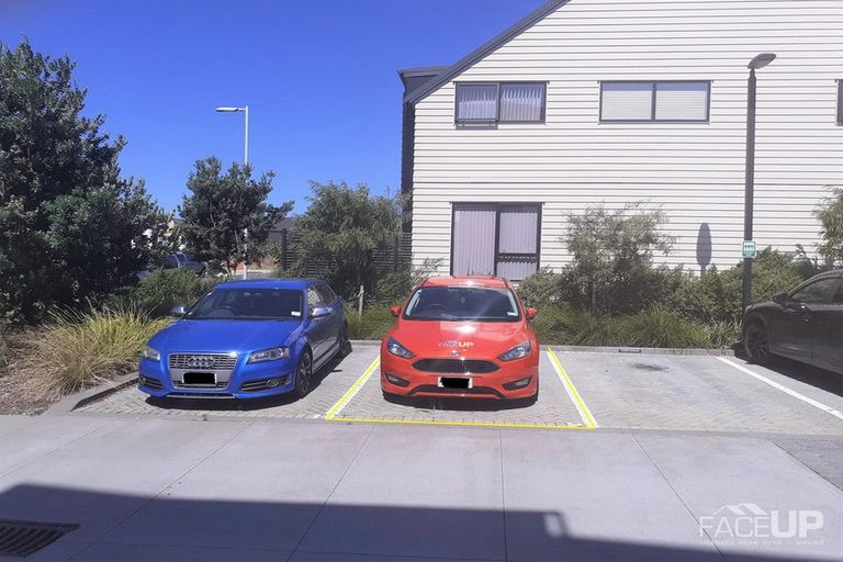 Photo of property in 2/22 Kerewhenua Crescent, Hobsonville, 0616