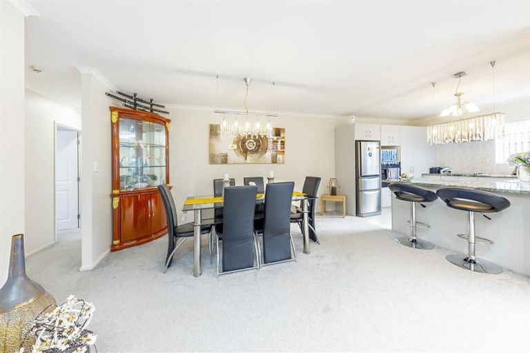 Photo of property in 31 Bellville Drive, Clendon Park, Auckland, 2103