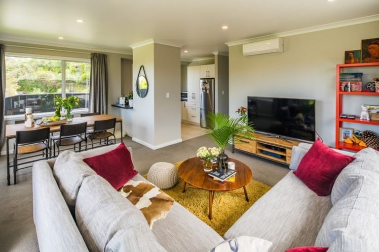 Photo of property in 15 Monowai Road, Johnsonville, Wellington, 6037