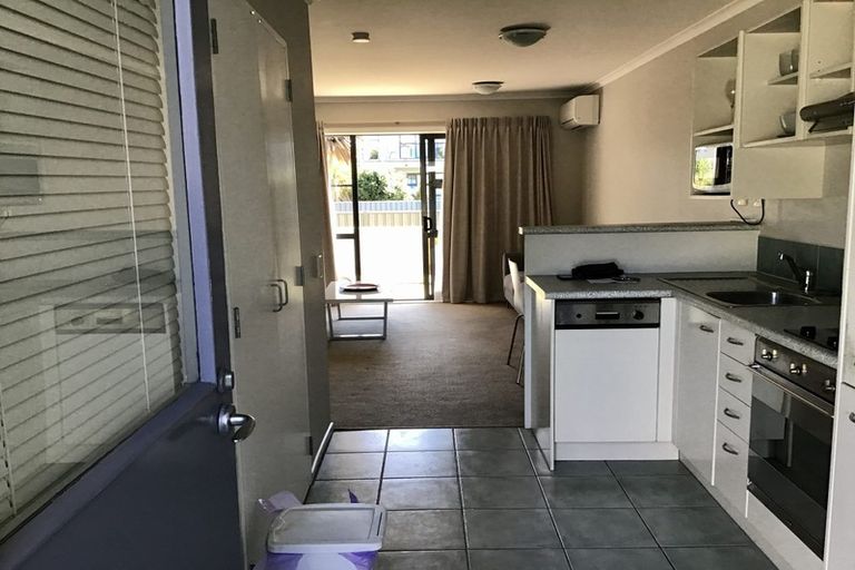 Photo of property in 7/5 Carolina Place, Albany, Auckland, 0632
