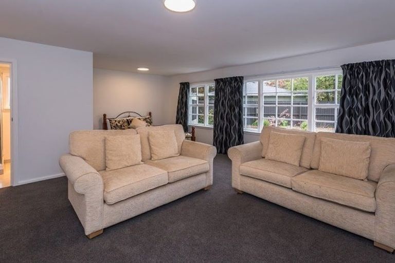 Photo of property in 22 Deepdale Street, Burnside, Christchurch, 8053