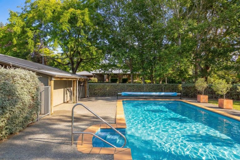 Photo of property in 42 Kuratawhiti Street, Greytown, 5712