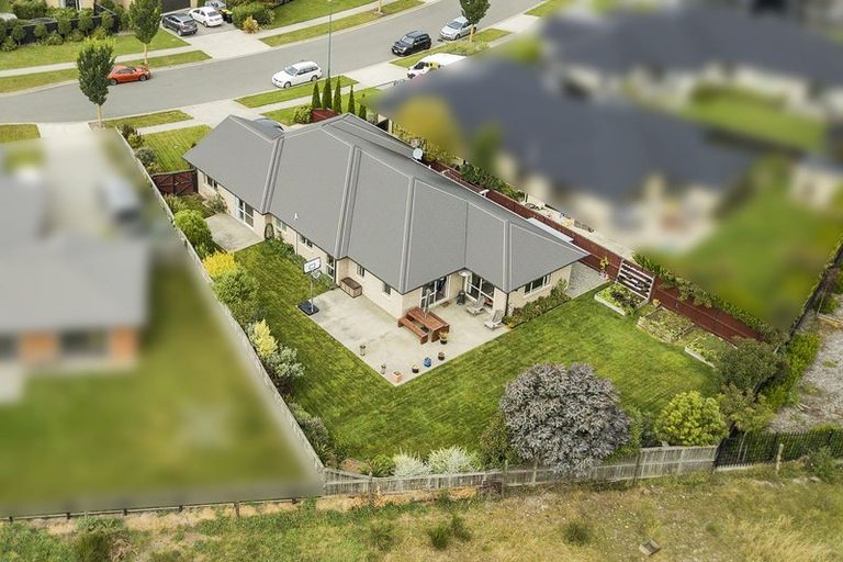 Photo of property in 55 Huntingdon Drive, Rangiora, 7400