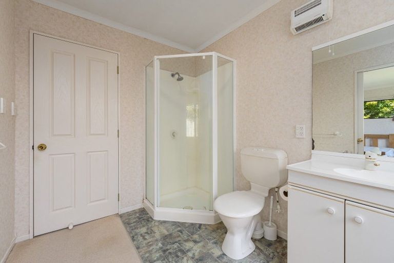 Photo of property in 77 Lyndhurst Street, Takaro, Palmerston North, 4412