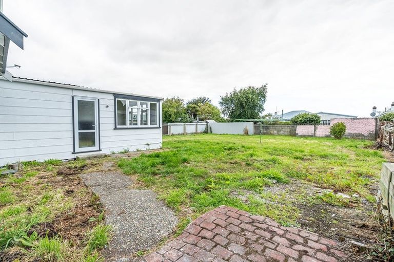 Photo of property in 14 Collingwood Street, Strathern, Invercargill, 9812