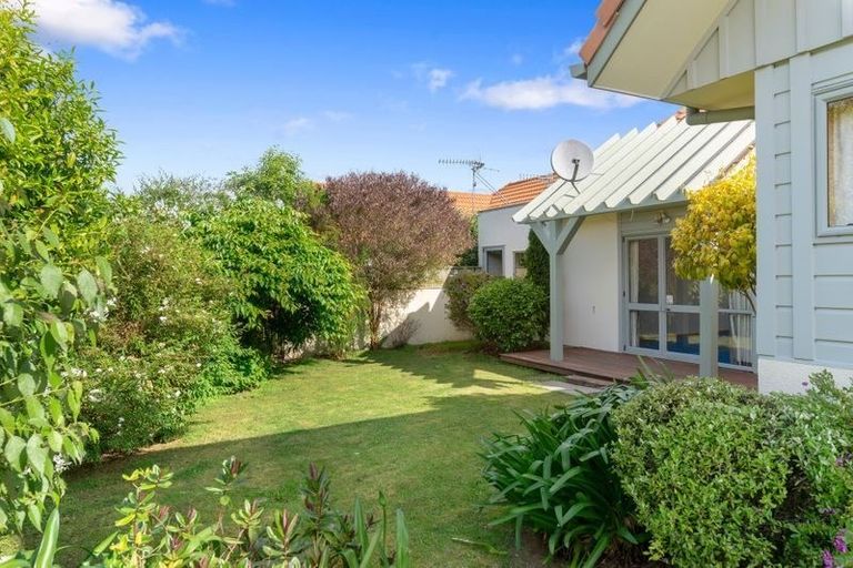 Photo of property in 14b Realm Drive, Paraparaumu, 5032