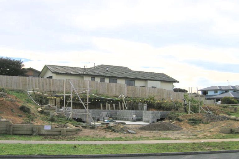 Photo of property in 2 Ayrshire Drive, Grandview Heights, Hamilton, 3200