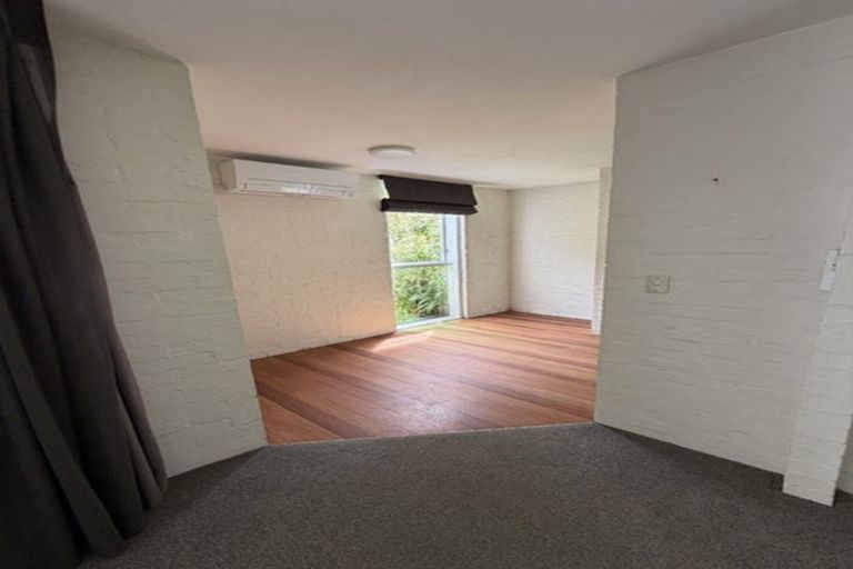 Photo of property in 141a Churton Drive, Churton Park, Wellington, 6037