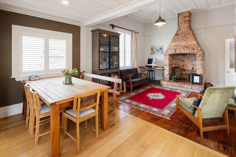 Photo of property in 152 Williams Street, Cambridge, 3434