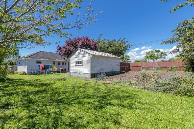 Photo of property in 2 William Street, Levin, 5510