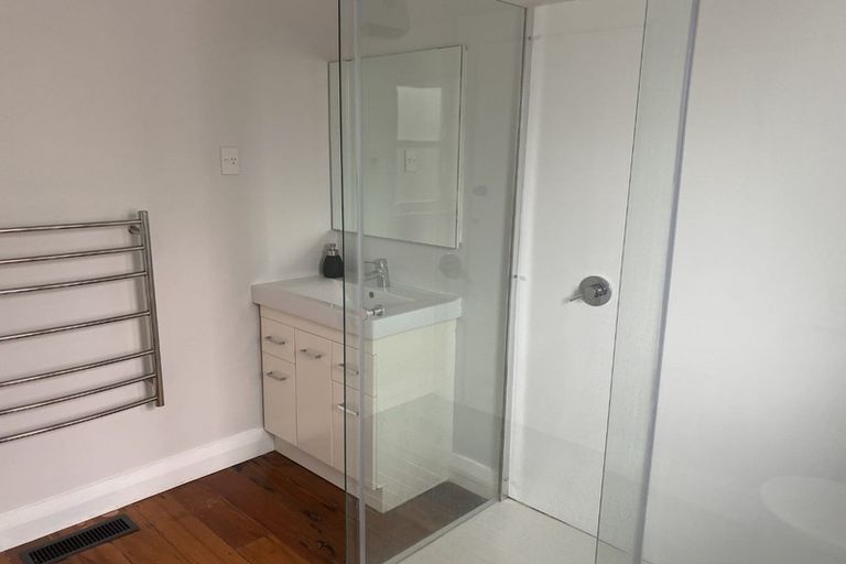 Photo of property in 49 Roy Street, Newtown, Wellington, 6021