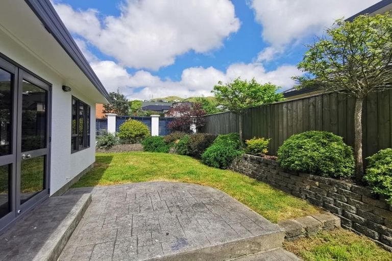 Photo of property in 26 Amesbury Drive, Churton Park, Wellington, 6037
