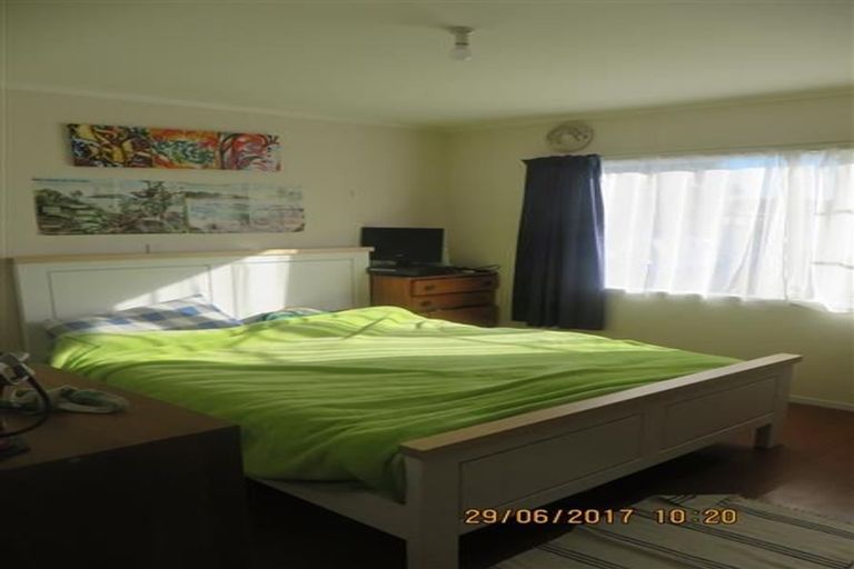 Photo of property in 101 Oakfield Crescent, Pukete, Hamilton, 3200