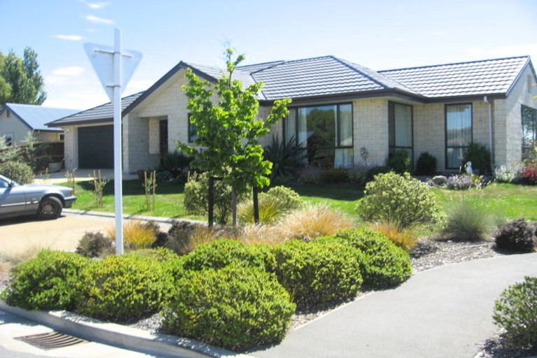 Photo of property in 6 Oasis Grove, Parklands, Christchurch, 8083